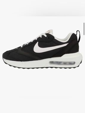 Nike Black and White Air-Cushioned Trainer Air Max Dawn 10.5